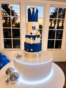Pastel de Quinceañera Azul y Marfil (1)